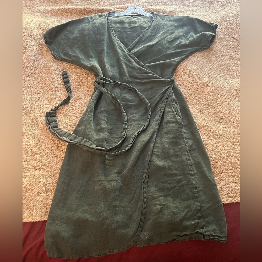 Linenfox dress wrap style in hunter green XS